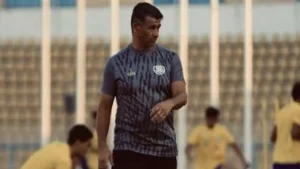 عودة مدرب الإسماعيلي ميلود حمدي لتعزيز الفريق قبل مواجهة بتروجت